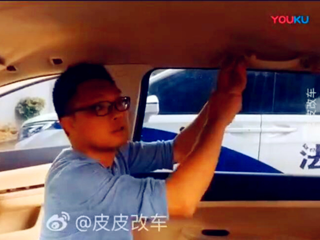 老款標致307绿巨人污APP頂棚布脫落翻新